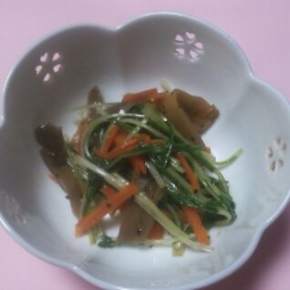 水菜とザーサイの炒め物